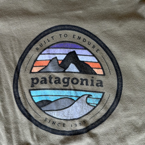Patagonia t-shirt - Picture 4 of 5